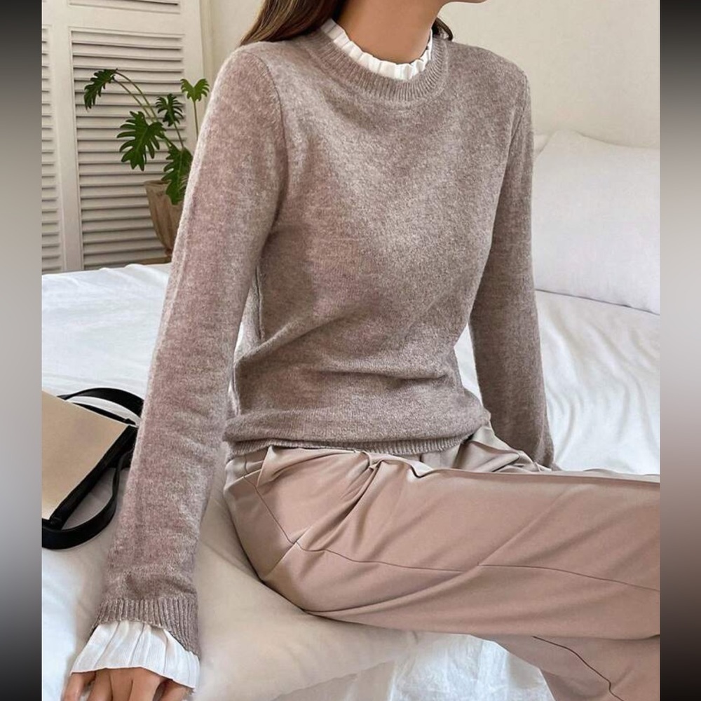 Light beige & white Contrast Trim ruffle Sleeve 2 in 1 style knit Sweater blouse - Picture 3 of 4